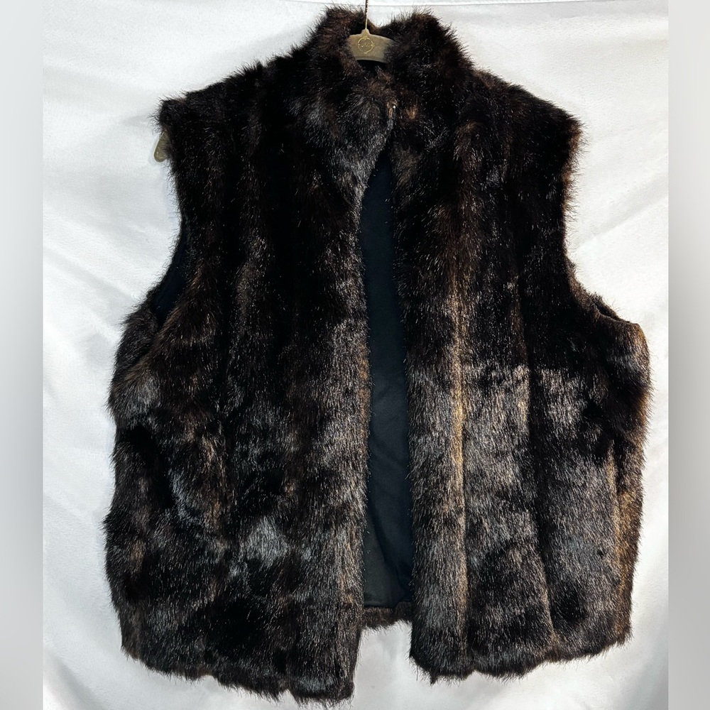Elegant Faux Fur Vest -‎ Dark Brown